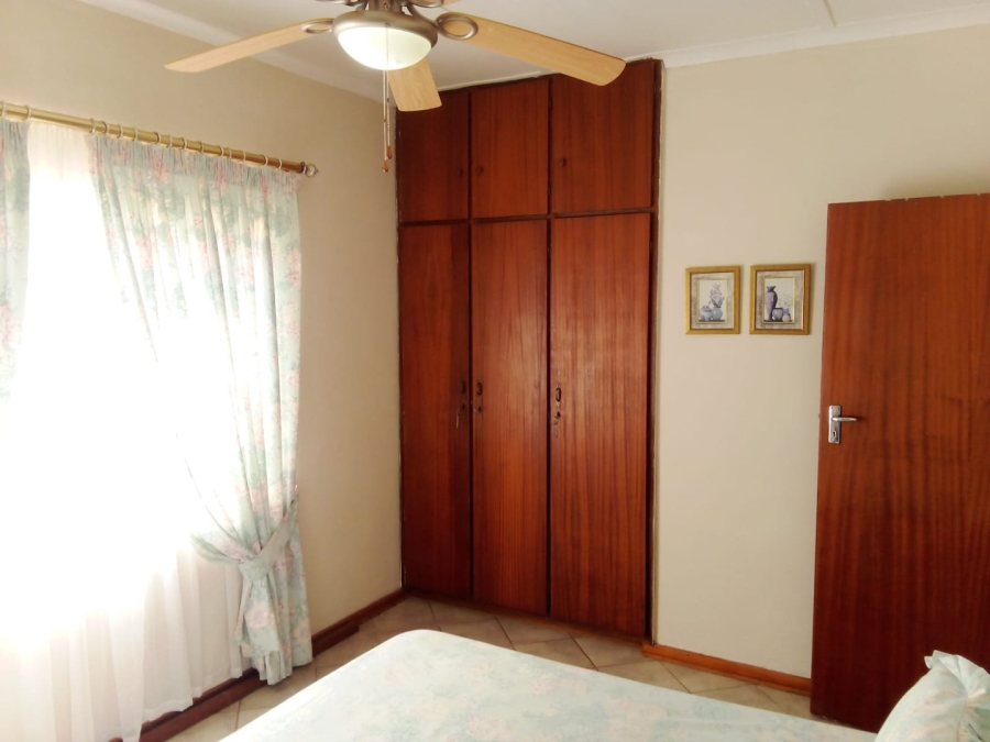 4 Bedroom Property for Sale in Petrusburg Free State